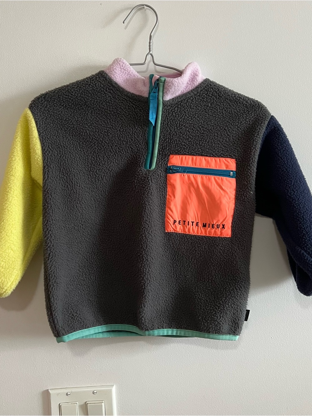 Colorblock Fleece Pullover
